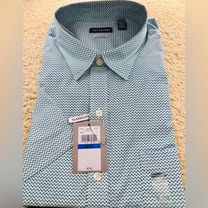 Van Heusen Classic Fit Men’s Button-Down Shirt – XL